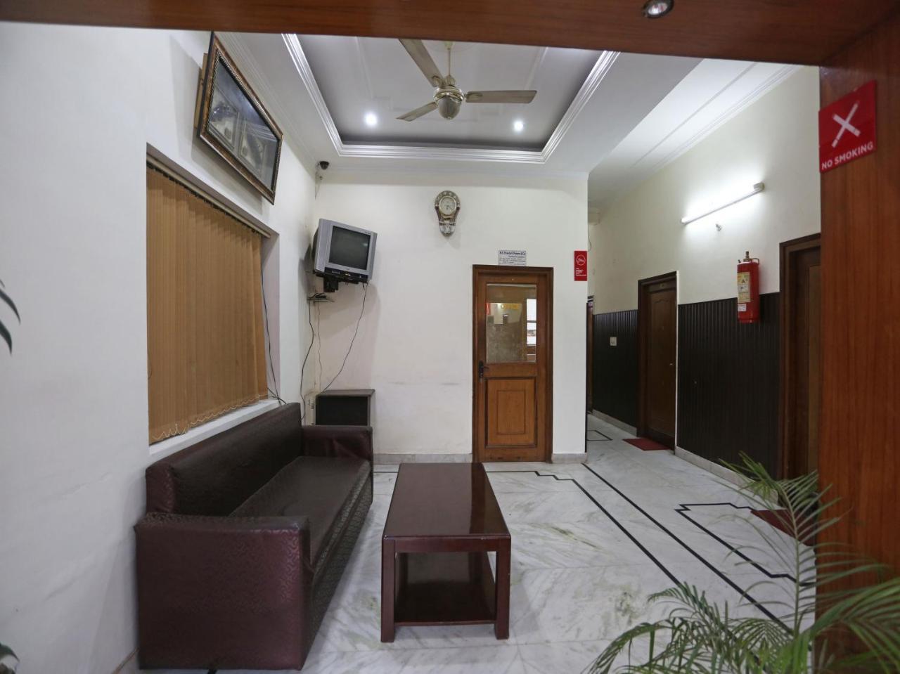 Oyo 6001 Hotel City Palace Dehradun Dış mekan fotoğraf
